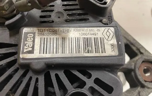 Nissan Qashqai Generator/alternator 8200410681B 106014491 2543206C