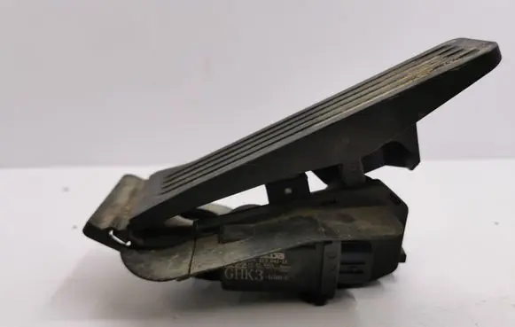 Mazda CX-5 Accelerator throttle pedal CHK341600F