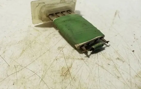Volkswagen Golf V Heater blower motor/fan resistor 