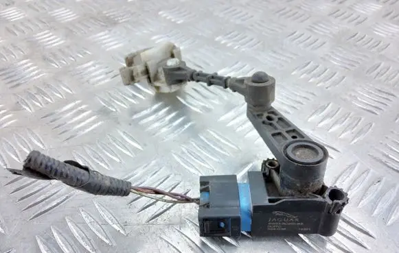 Jaguar XF Headlight/headlamp level sensor 8W833C280BE