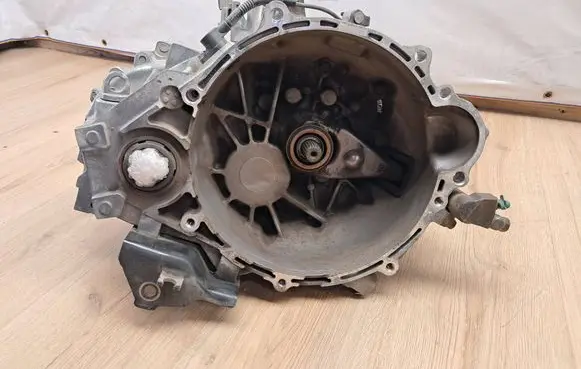 KIA Sportage Manual 6 speed gearbox M560F3