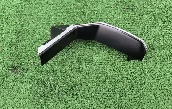 Volkswagen Touareg III Panel trim 761857053B