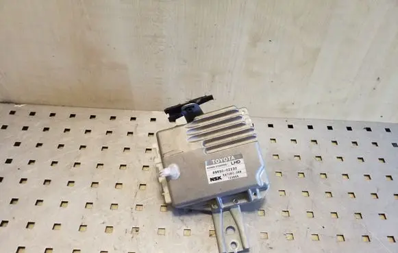 Toyota Corolla E120 E130 Power steering control unit/module 8965002230 EATCEC068