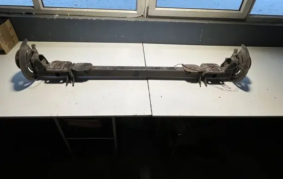 Opel Movano B Rear axle beam 