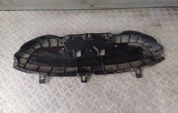 Front bumper skid plate/under tray