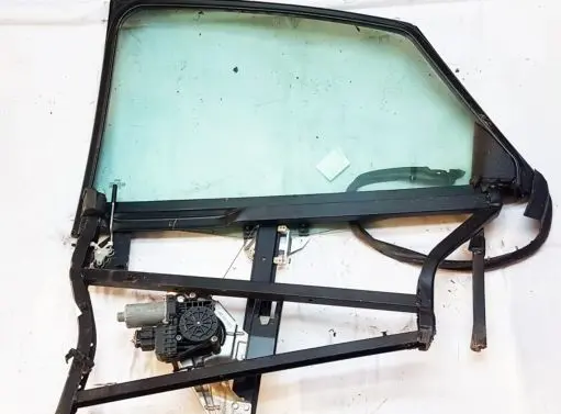 Audi A4 S4 B6 8E 8H Rear door window/glass frame 