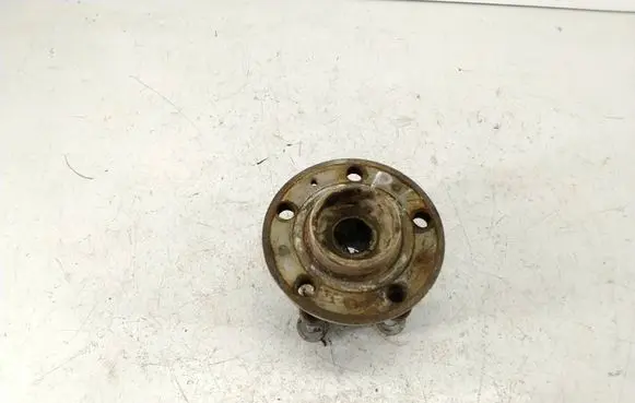Volvo V70 Front wheel bearing hub 