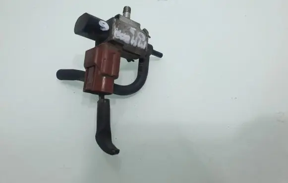 Mazda 6 Vacuum valve 