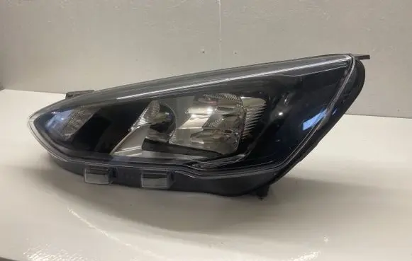 Ford Focus Headlight/headlamp MX7B13E015CD
