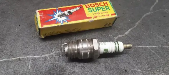 Ford Granada Spark plug 0241329520