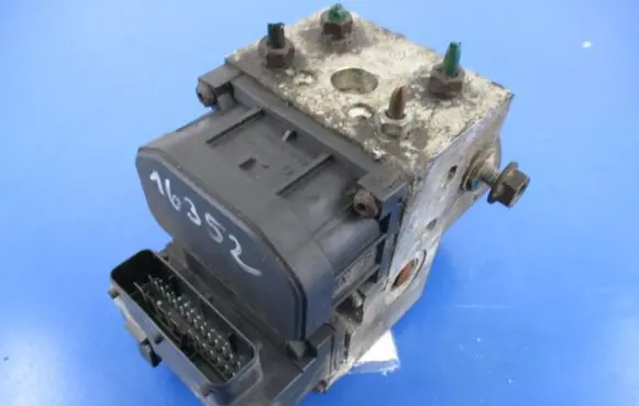 Renault Megane I ABS Pump 7700423034
