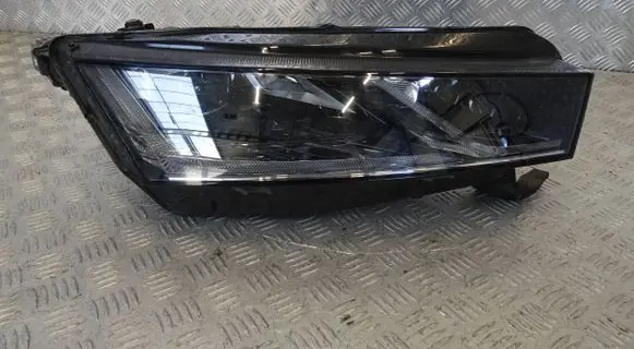 Skoda Octavia Mk4 Headlight/headlamp 5E4941016A