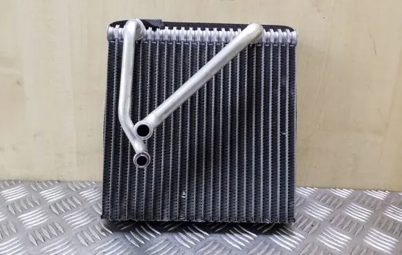 Air conditioning (A/C) radiator (interior)