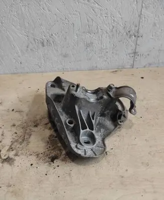 Audi A6 S6 C6 4F Engine mounting bracket 4F0199351AG