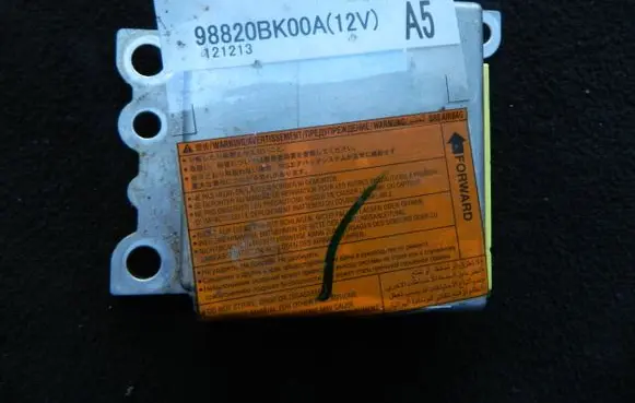 Nissan Qashqai Airbag control unit/module 98820BK00A