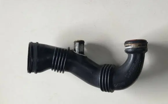 Peugeot 308 Intercooler hose/pipe 9687883680
