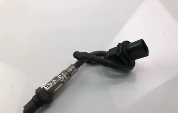 Volvo V40 Lambda probe sensor 30751138