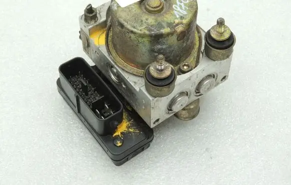 Suzuki Grand Vitara I ABS Pump 5610065D22 5610065D21