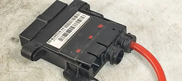 BMW 5 F10 F11 Current control relay 9153418 688635