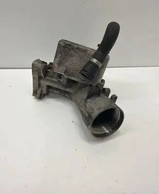 BMW 5 E60 E61 Oil filter mounting bracket 47028