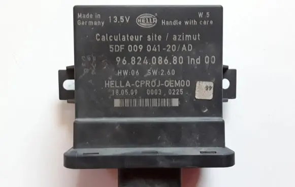 Citroen C4 I Picasso Light module LCM 9682408680
