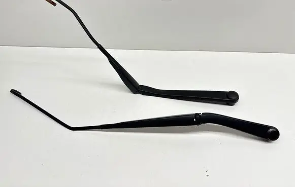 Nissan Juke I F15 Windshield/front glass wiper blade W000014866 W000014867 M1E1AS12U