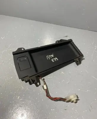 BMW 5 E39 Cigarette lighter 8186998