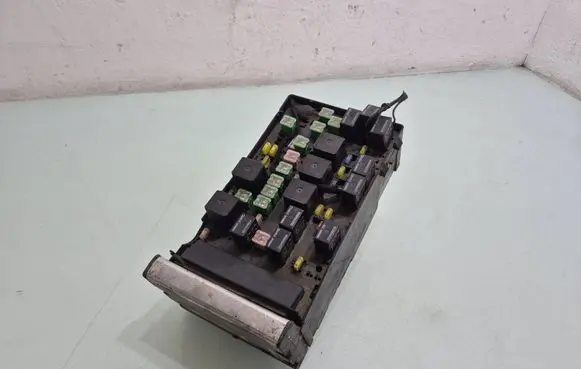 Chrysler Voyager Fuse module 05144579AC 05144506AE
