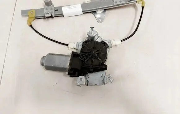 Nissan Qashqai Rear door window regulator with motor 402190A