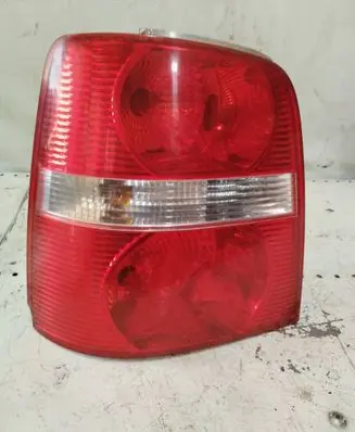 Volkswagen Touran I Rear/tail lights 1T0945257D