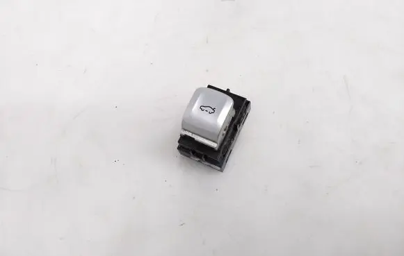 BMW 7 G11 G12 Tailgate opening switch 9299459