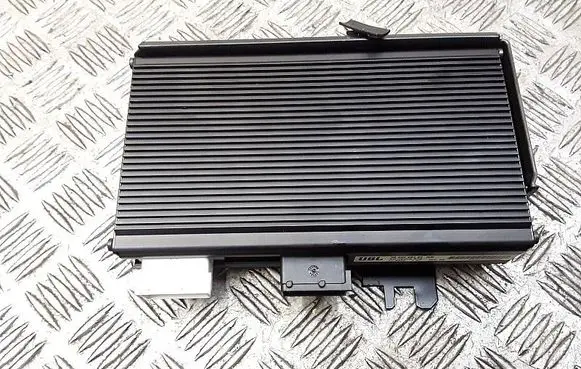 Citroen C6 Sound amplifier 9662695480
