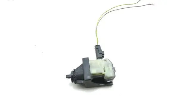 Fuel tank cap lock