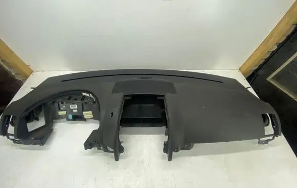 Volkswagen Touareg I Dashboard 7L6858451