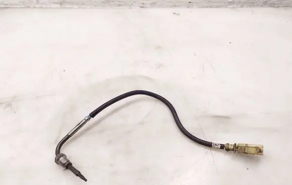 Volkswagen Amarok Exhaust gas temperature sensor 059906088CN