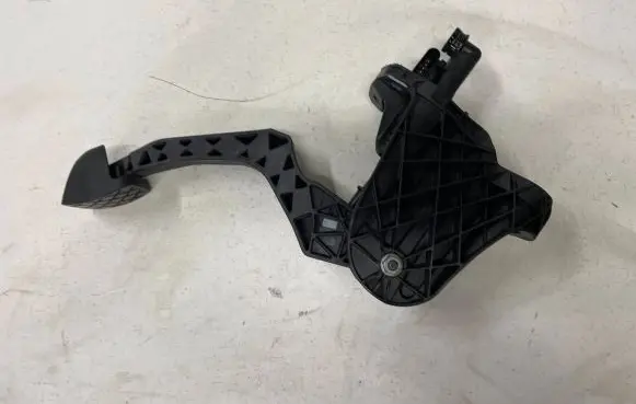 Clutch pedal