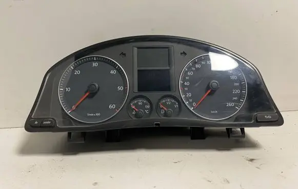 Volkswagen Golf Cross Speedometer (instrument cluster) 1K0920864B V0002000