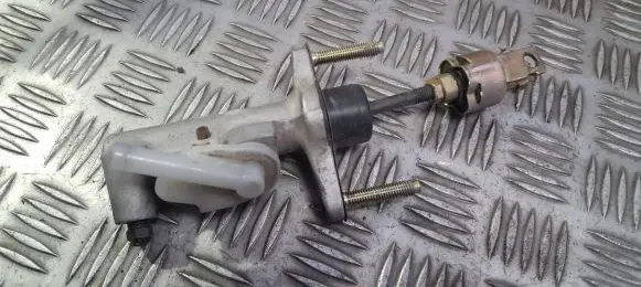 Clutch master cylinder