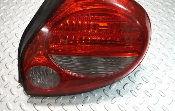 Nissan Maxima Rear/tail lights 22063529