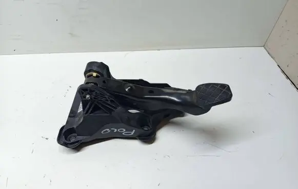 Volkswagen Polo VI Brake pedal 2Q1721058F