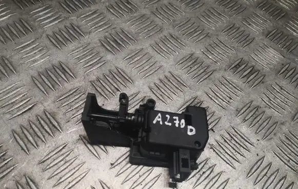 Mercedes-Benz E A207 Fuel tank cap lock A2048200072 2048200072