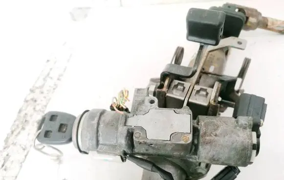 Toyota Avensis T250 Ignition lock