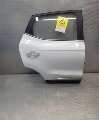 MG ZS Rear door