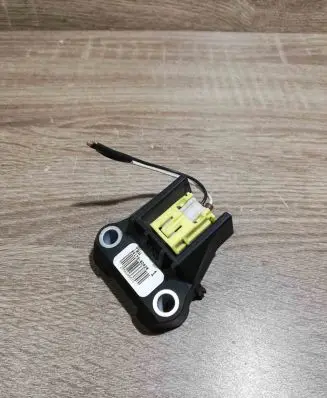 Toyota Yaris Airbag deployment crash/impact sensor 891730D020