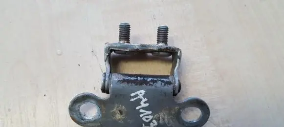Toyota Avensis Verso Tailgate/trunk/boot hinge