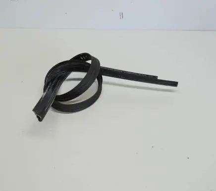 Audi A5 8T 8F Rubber seal front coupe door 8T0854543E