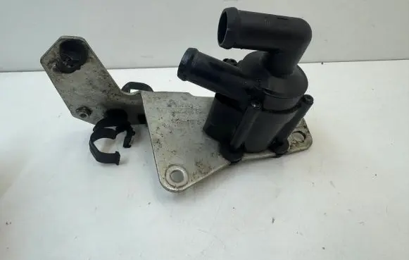 Volvo XC60 Electric auxiliary coolant/water pump 518705030