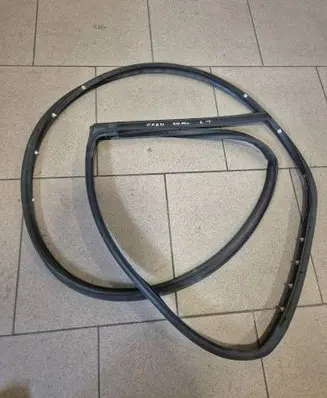Rubber seal rear door