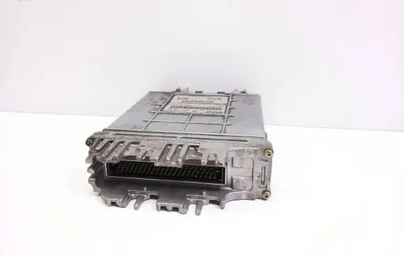 Volvo S40, V40 Engine control unit/module 0281001906 7700110648