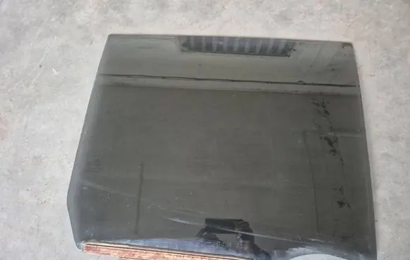Mitsubishi L200 Rear door window glass 